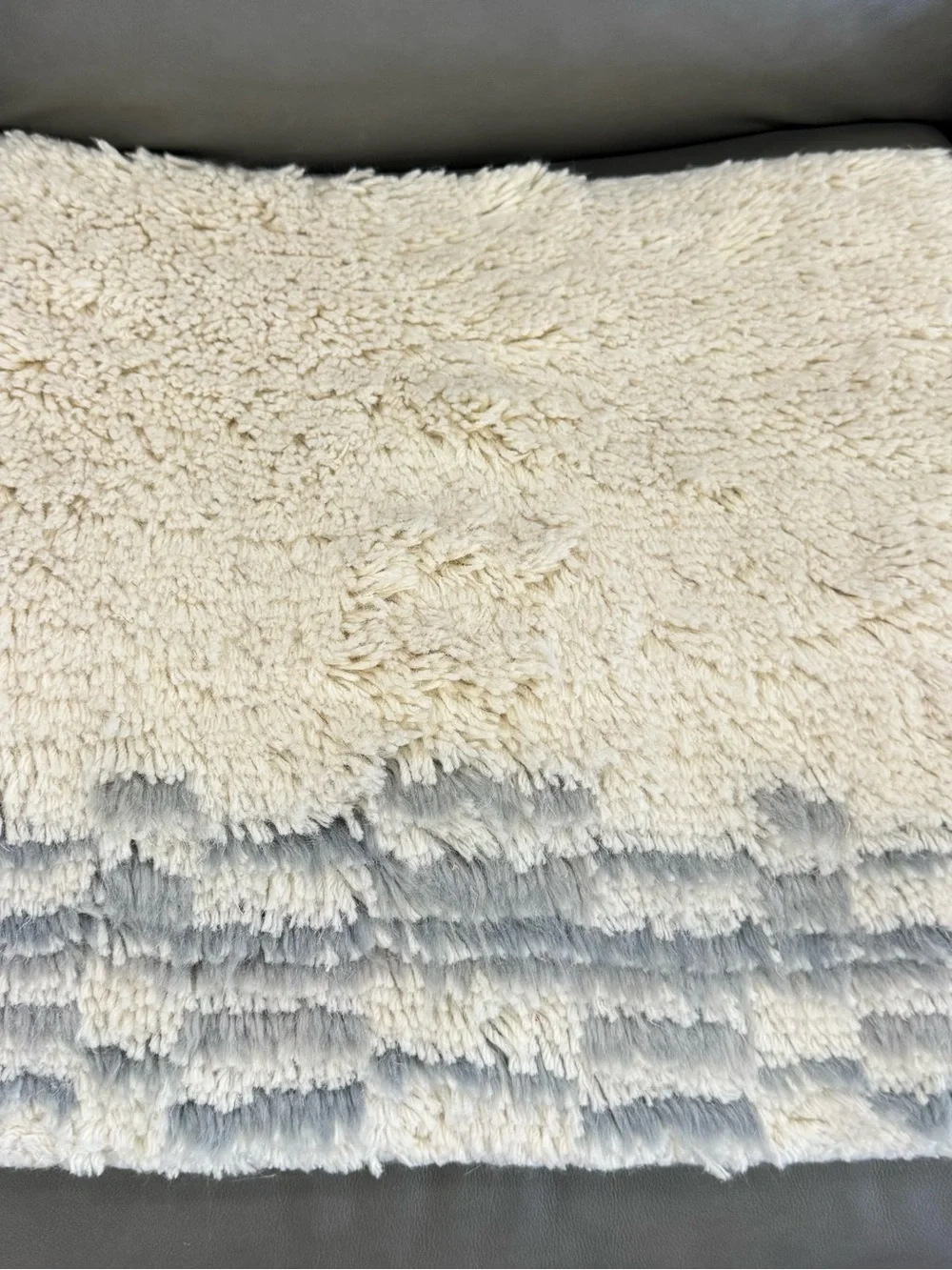 Pottery Barn Kodiak Handwoven Shag Rug Sample